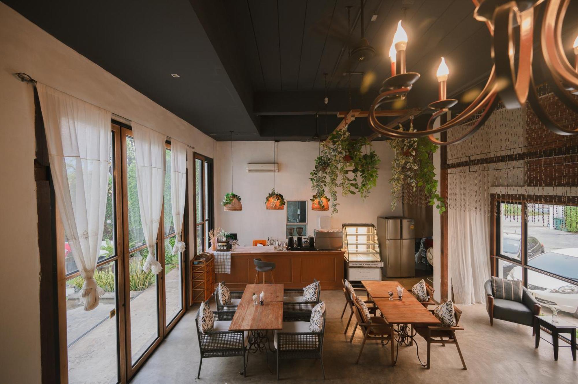 White Wall Riverfront Hotel Kamphaeng Phet Eksteriør billede