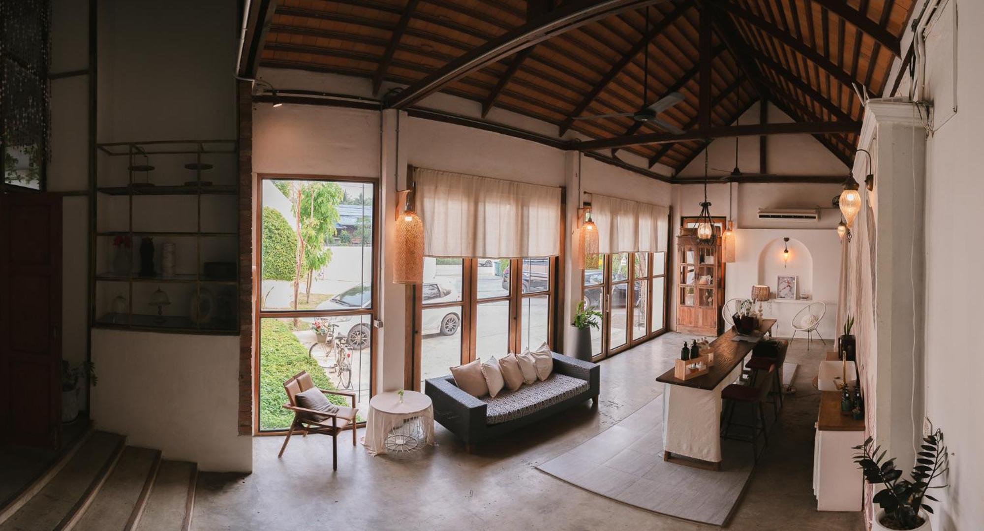 White Wall Riverfront Hotel Kamphaeng Phet Eksteriør billede