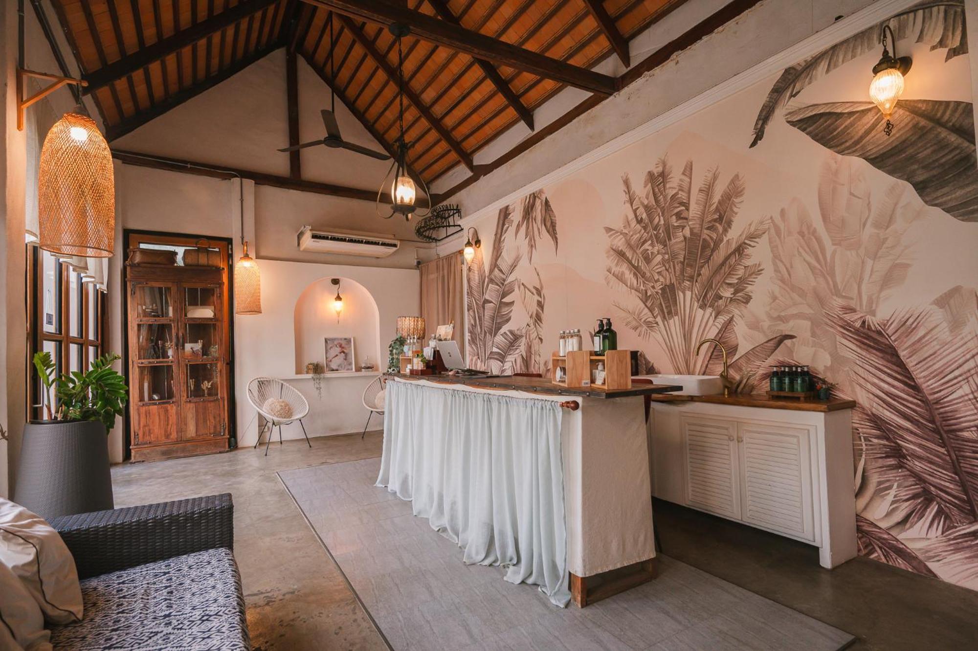 White Wall Riverfront Hotel Kamphaeng Phet Eksteriør billede